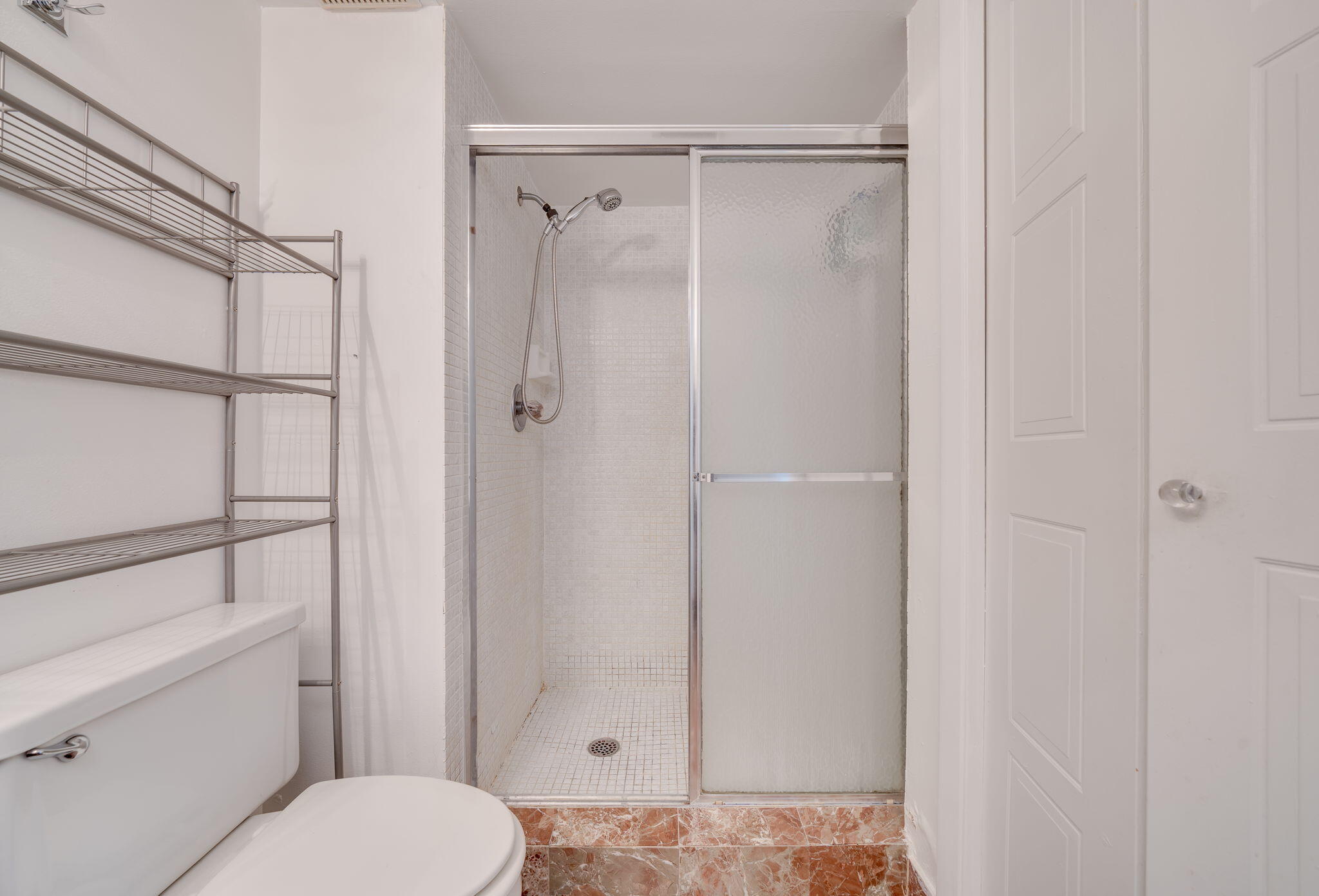 310 Lakeview Drive Unit: 102