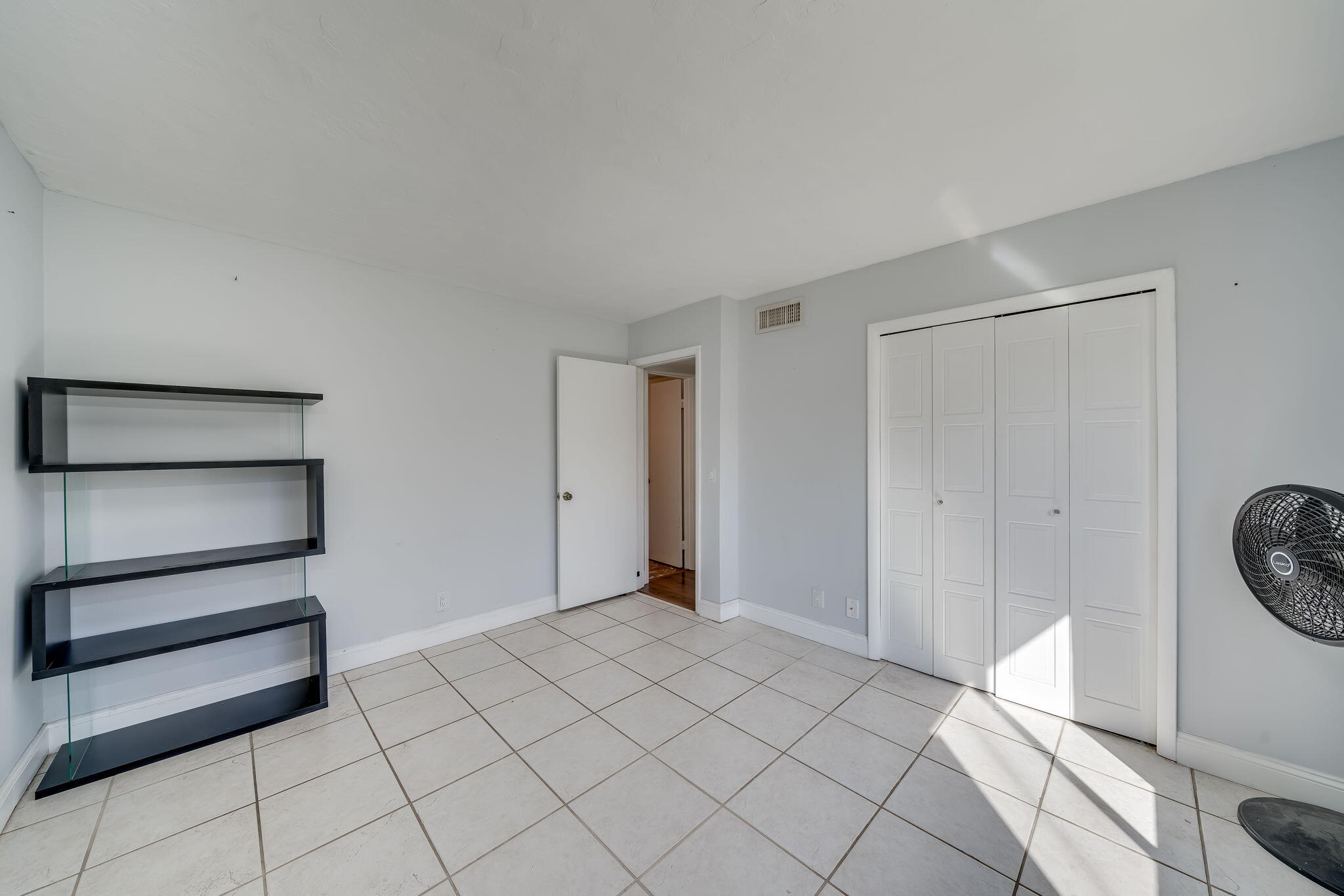 310 Lakeview Drive Unit: 102