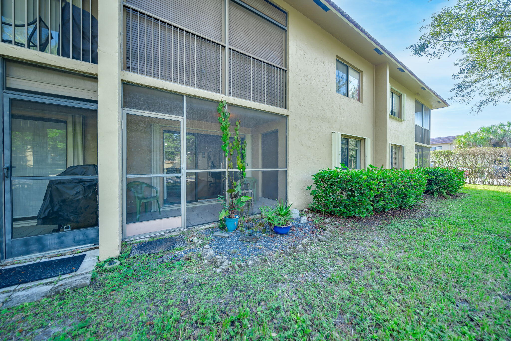 310 Lakeview Drive Unit: 102