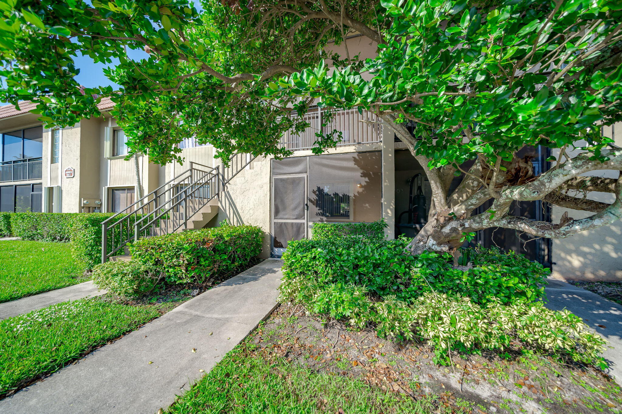 310 Lakeview Drive Unit: 102