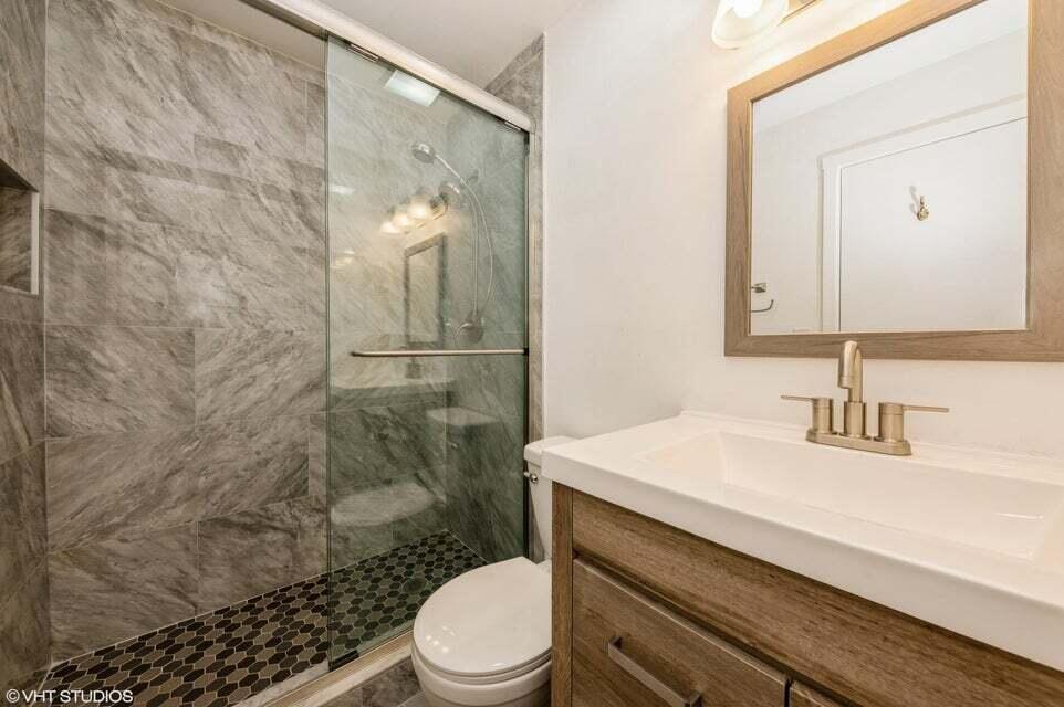 16421 Strawberry Way Unit: 16421