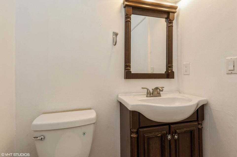 16421 Strawberry Way Unit: 16421