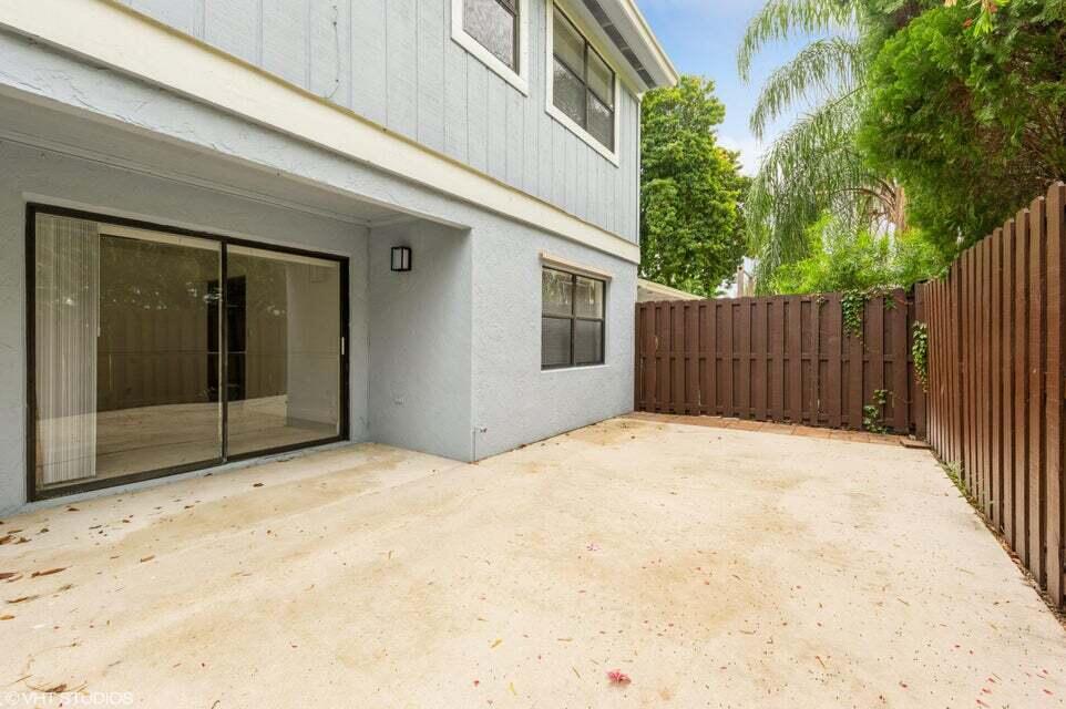 16421 Strawberry Way Unit: 16421