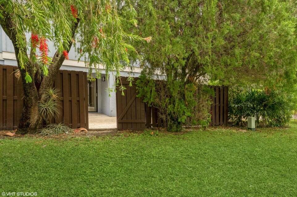 16421 Strawberry Way Unit: 16421