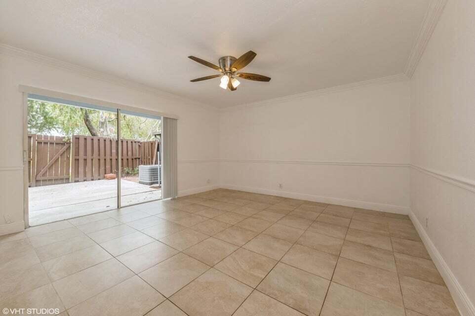 16421 Strawberry Way Unit: 16421