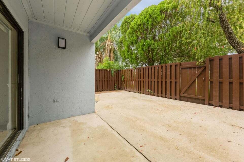16421 Strawberry Way Unit: 16421