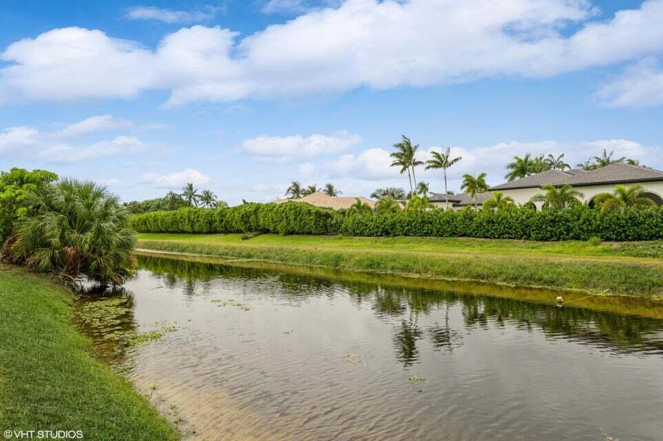 16421 Strawberry Way Unit: 16421