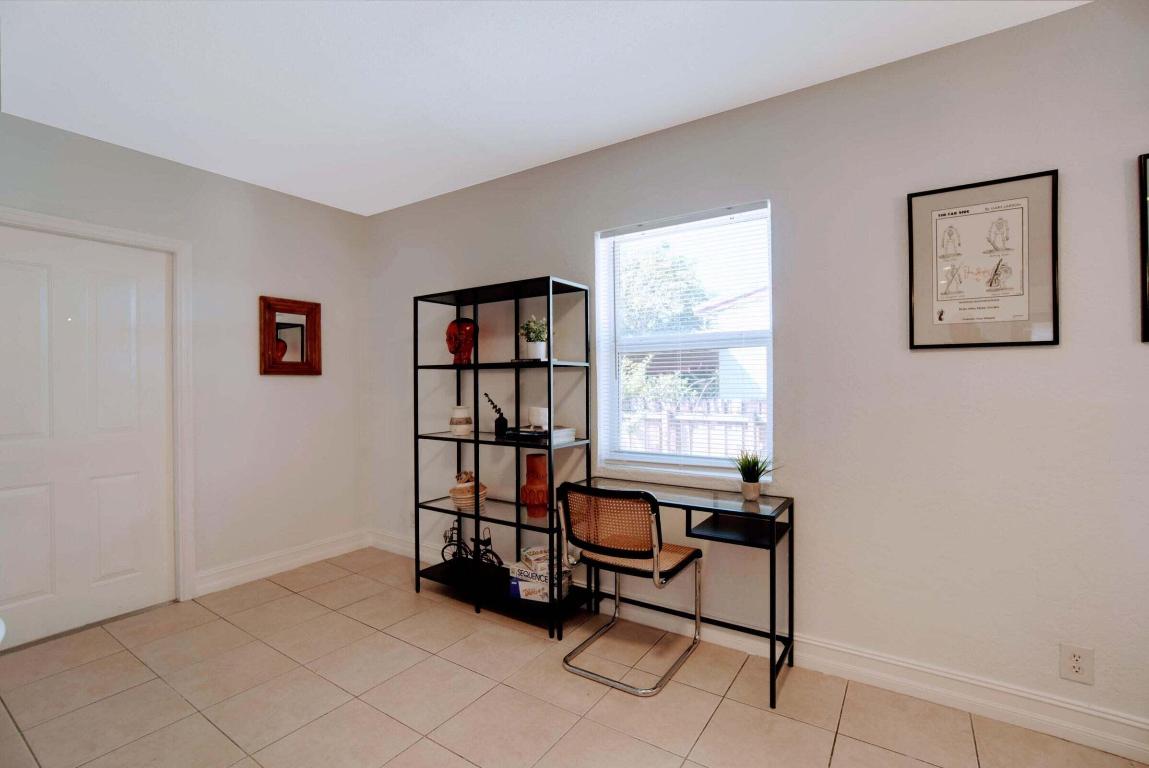 741 NW 17th Street Front, Fort Lauderdale Unit: Front