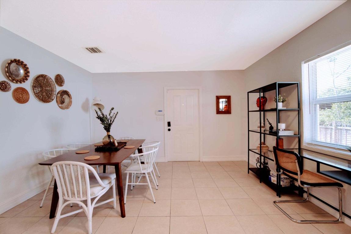 741 NW 17th Street Front, Fort Lauderdale Unit: Front