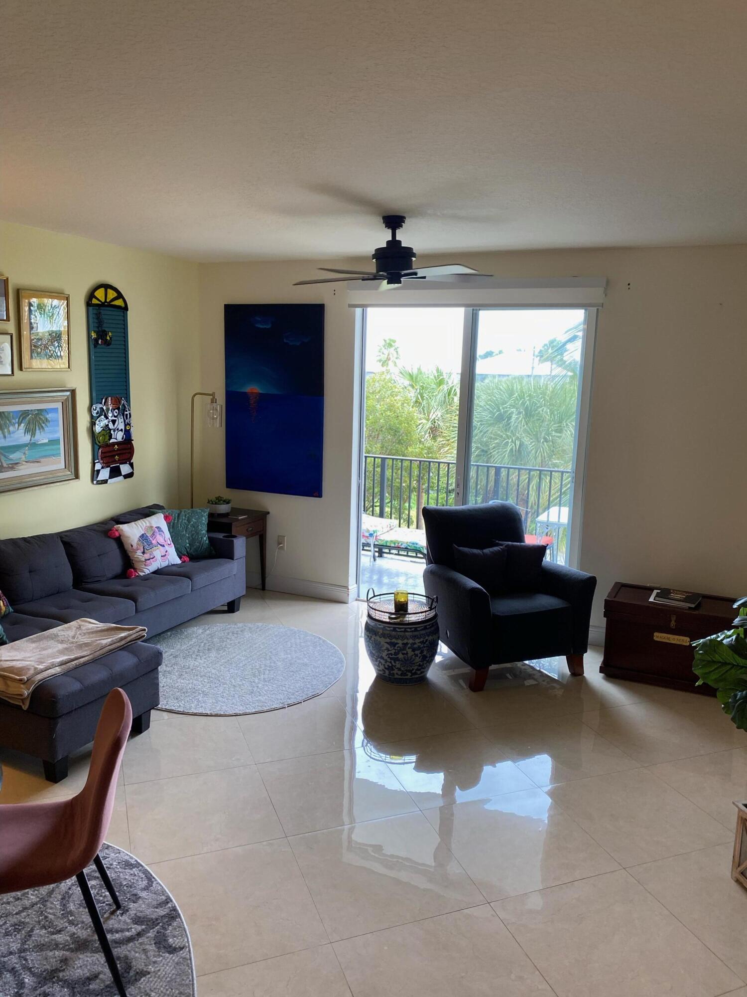 255 NE 3rd Avenue 405, Delray Beach Unit: 405
