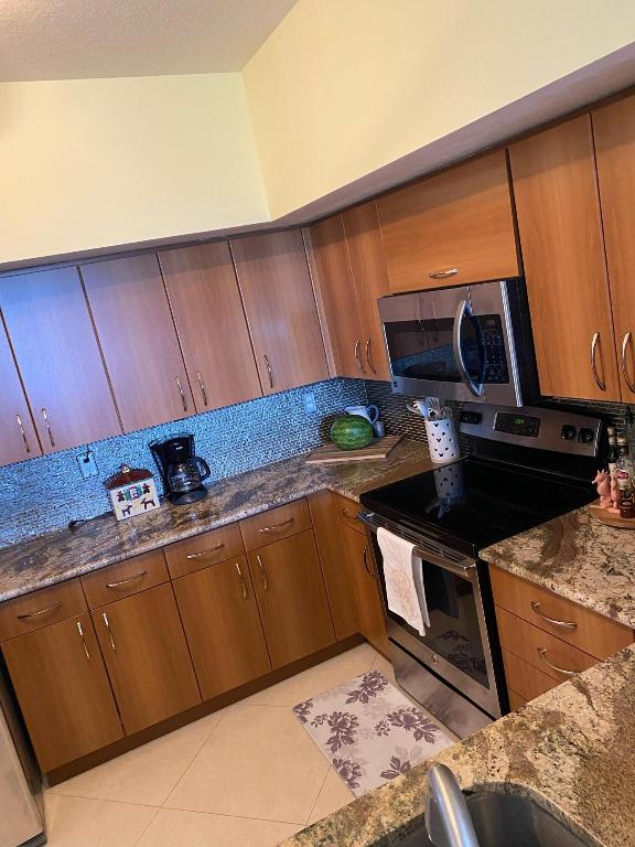 255 NE 3rd Avenue 405, Delray Beach Unit: 405