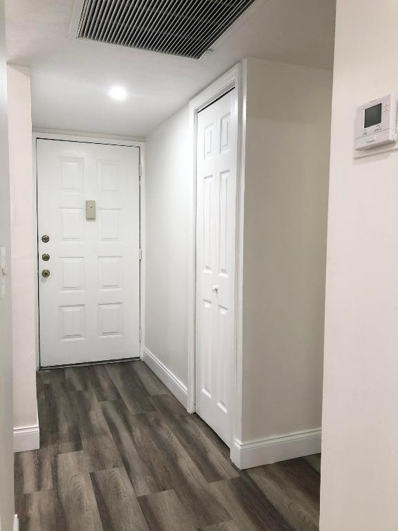 6736 Palmetto Circle S Unit: 203