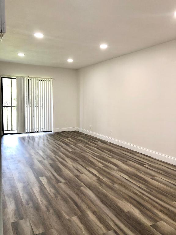 6736 Palmetto Circle S Unit: 203