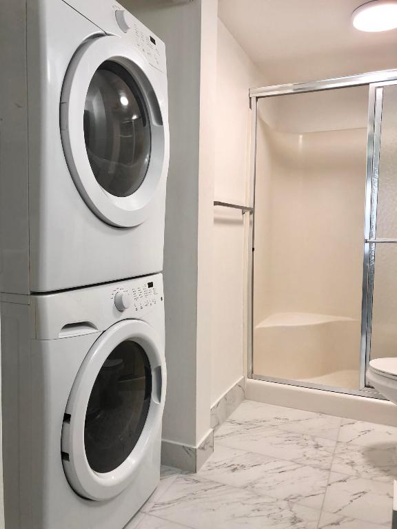 6736 Palmetto Circle S Unit: 203