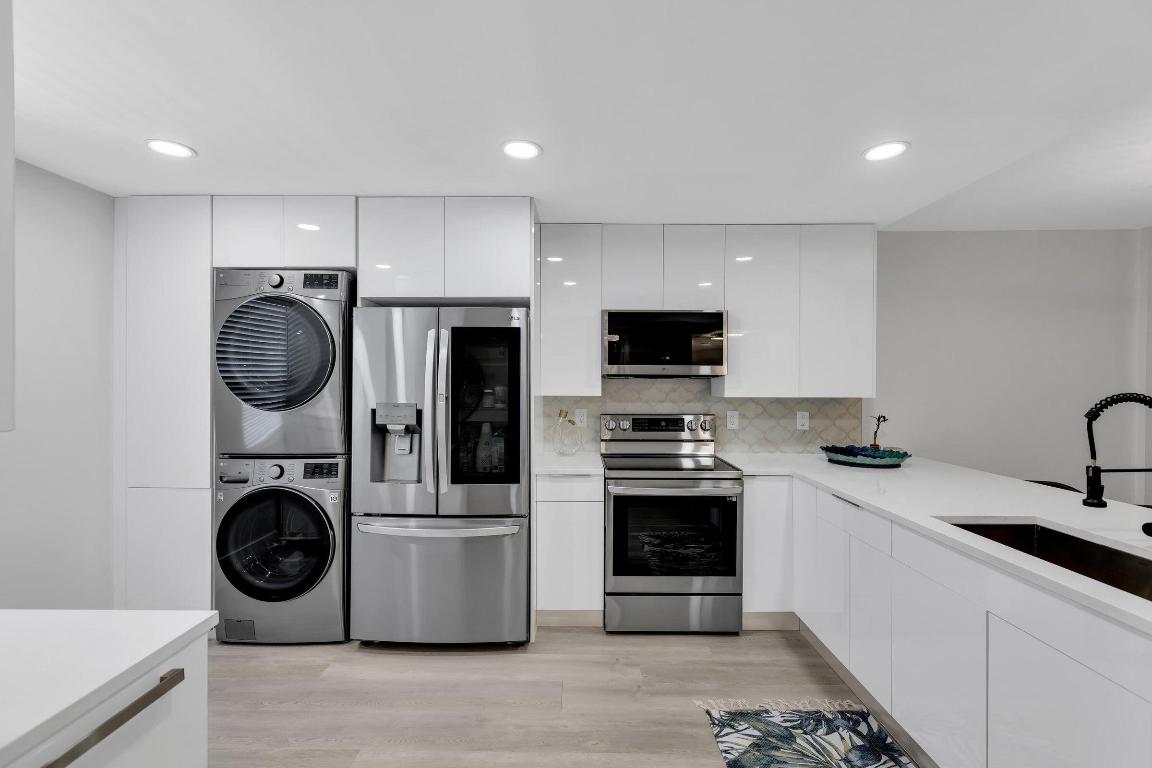 1627 Riverview Road Unit: 311