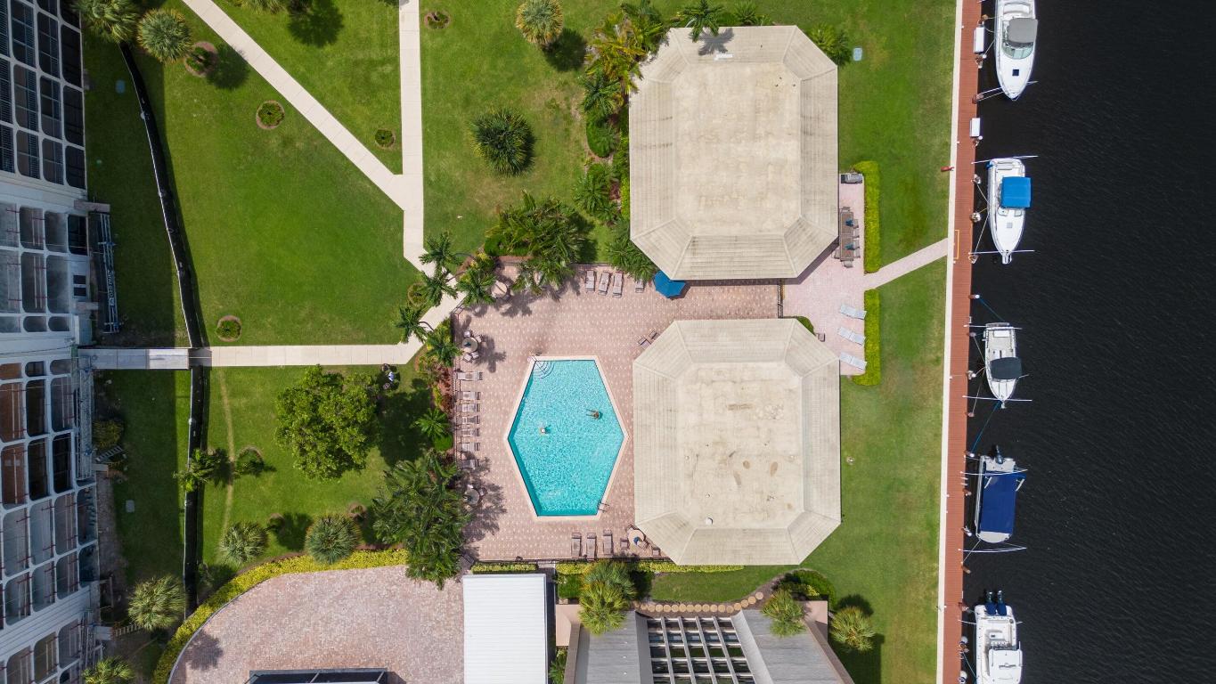 1627 Riverview Road Unit: 311