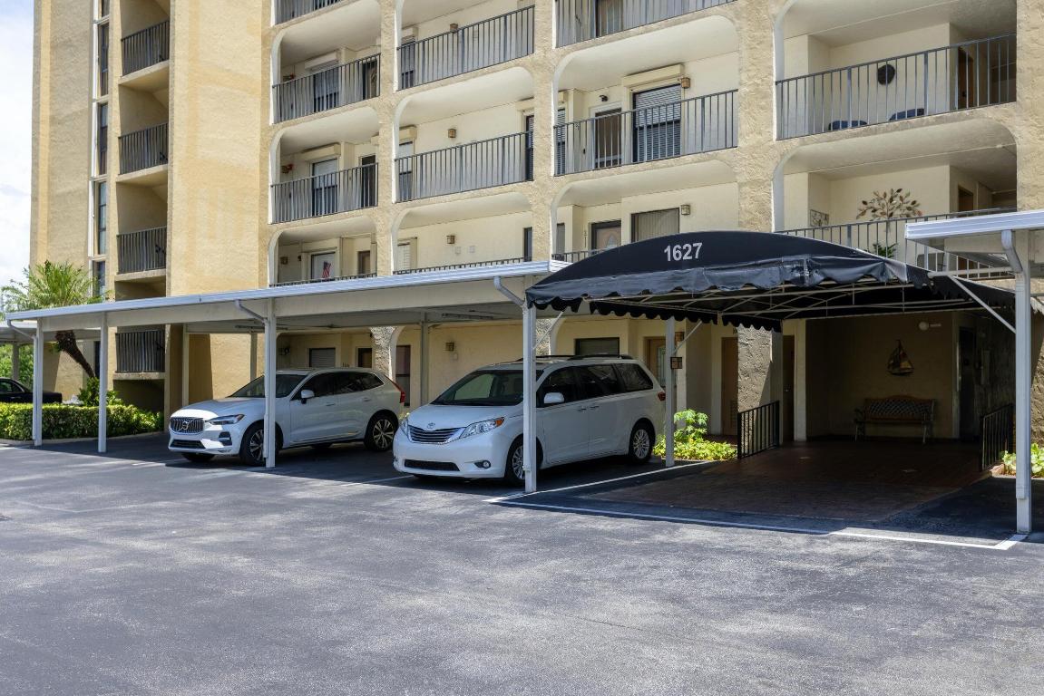 1627 Riverview Road Unit: 311