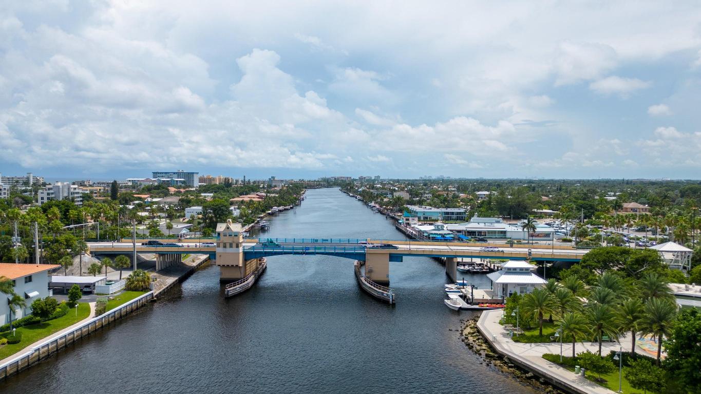 1627 Riverview Road Unit: 311