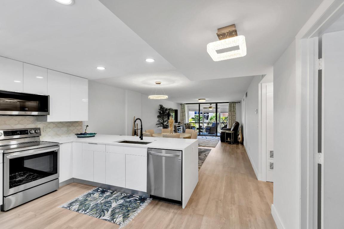 1627 Riverview Road Unit: 311