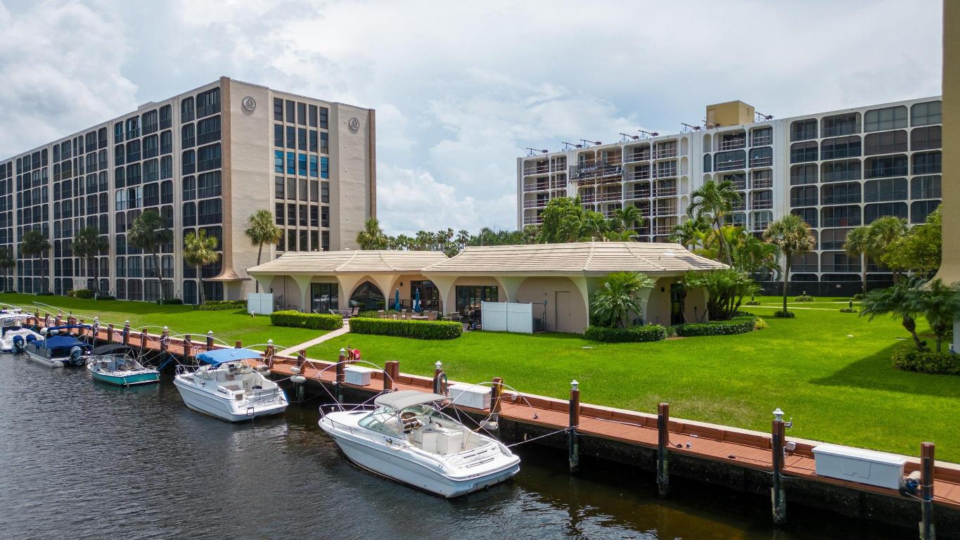 1627 Riverview Road Unit: 311