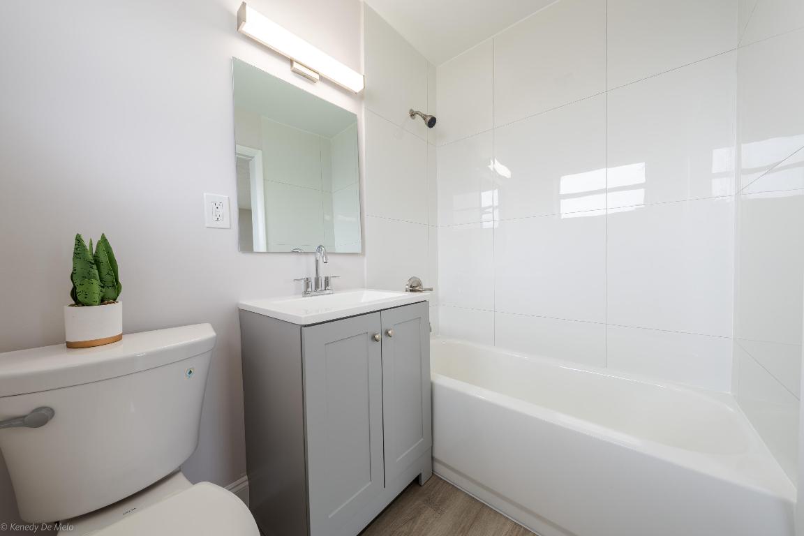 3490 NW 5th Place, Lauderhill