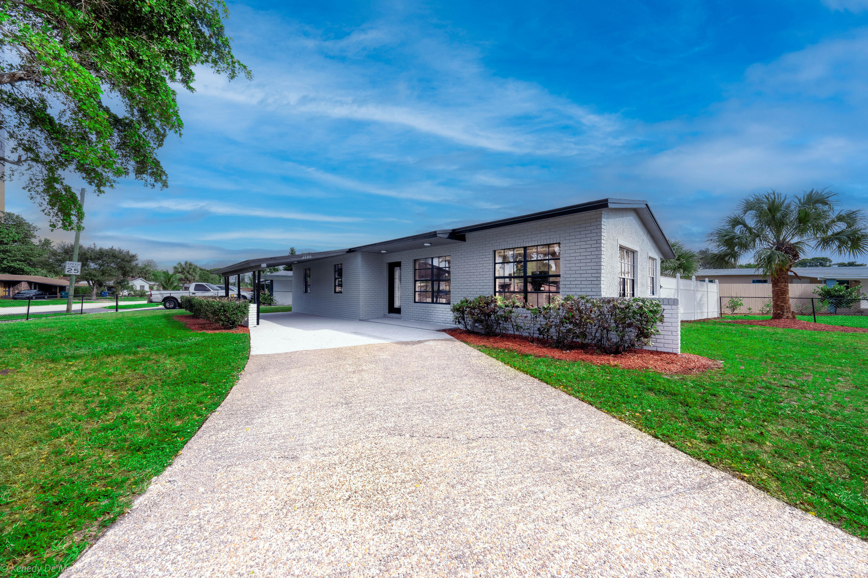 3490 NW 5th Place, Lauderhill