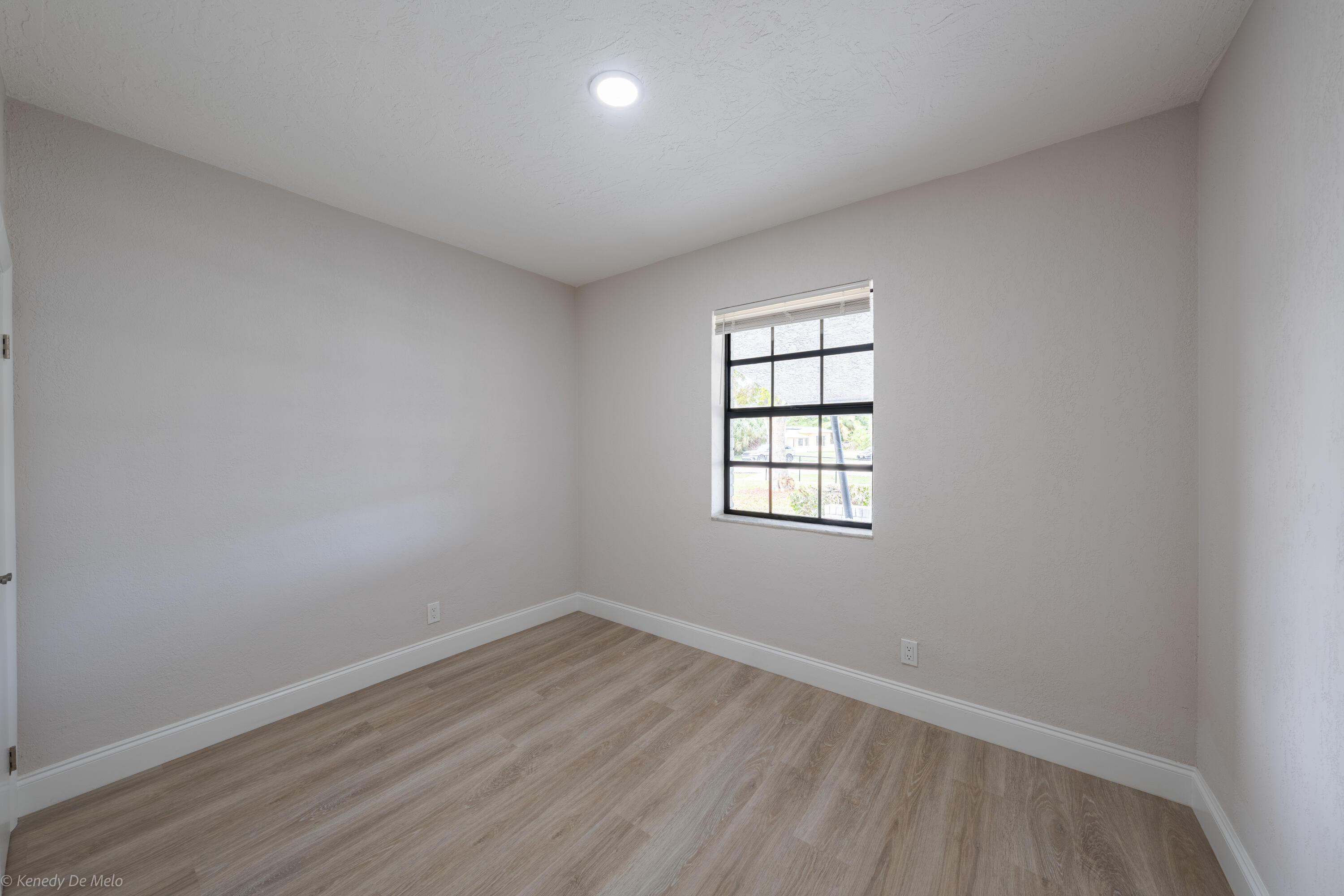 3490 NW 5th Place, Lauderhill