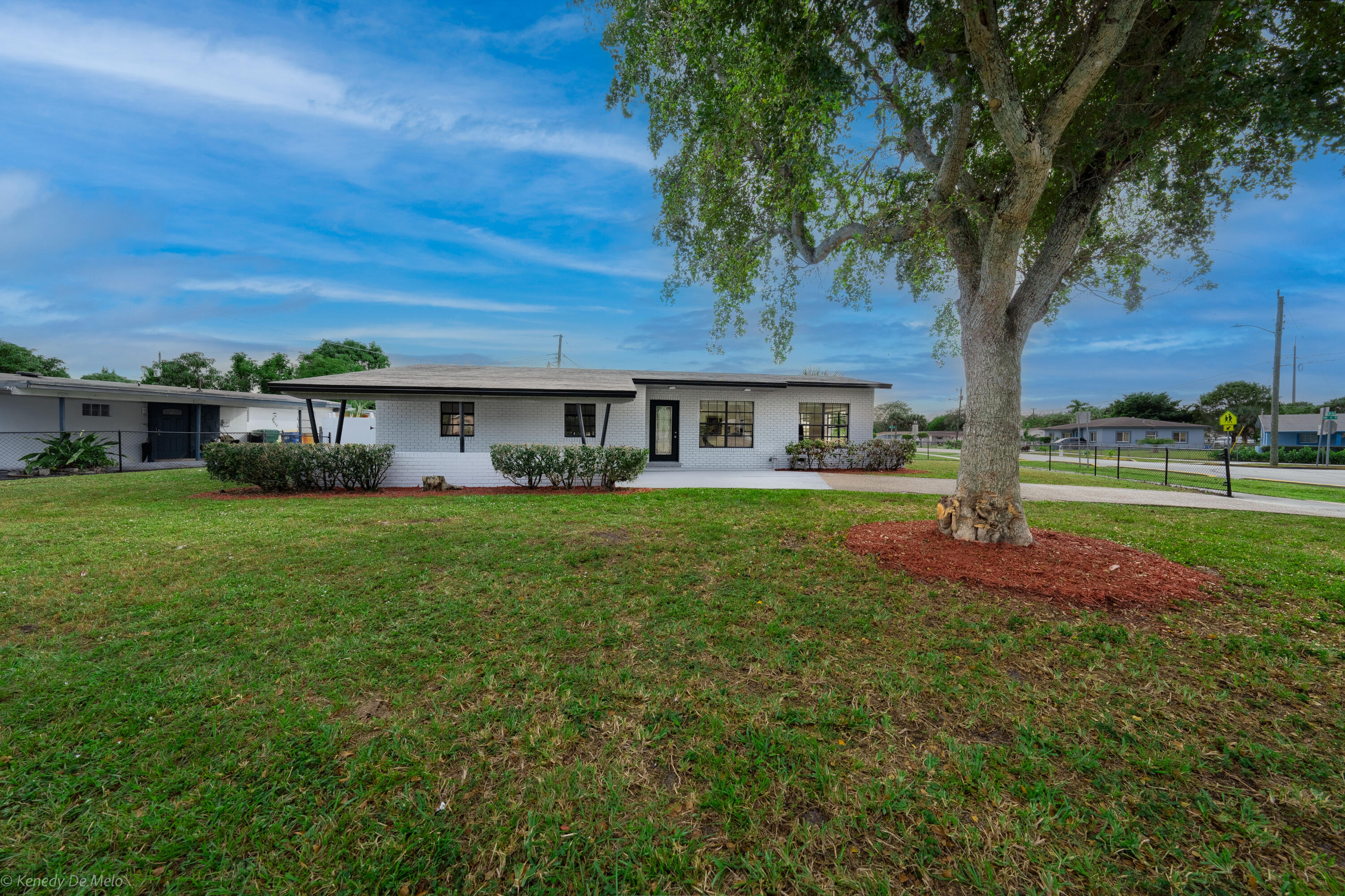 3490 NW 5th Place, Lauderhill