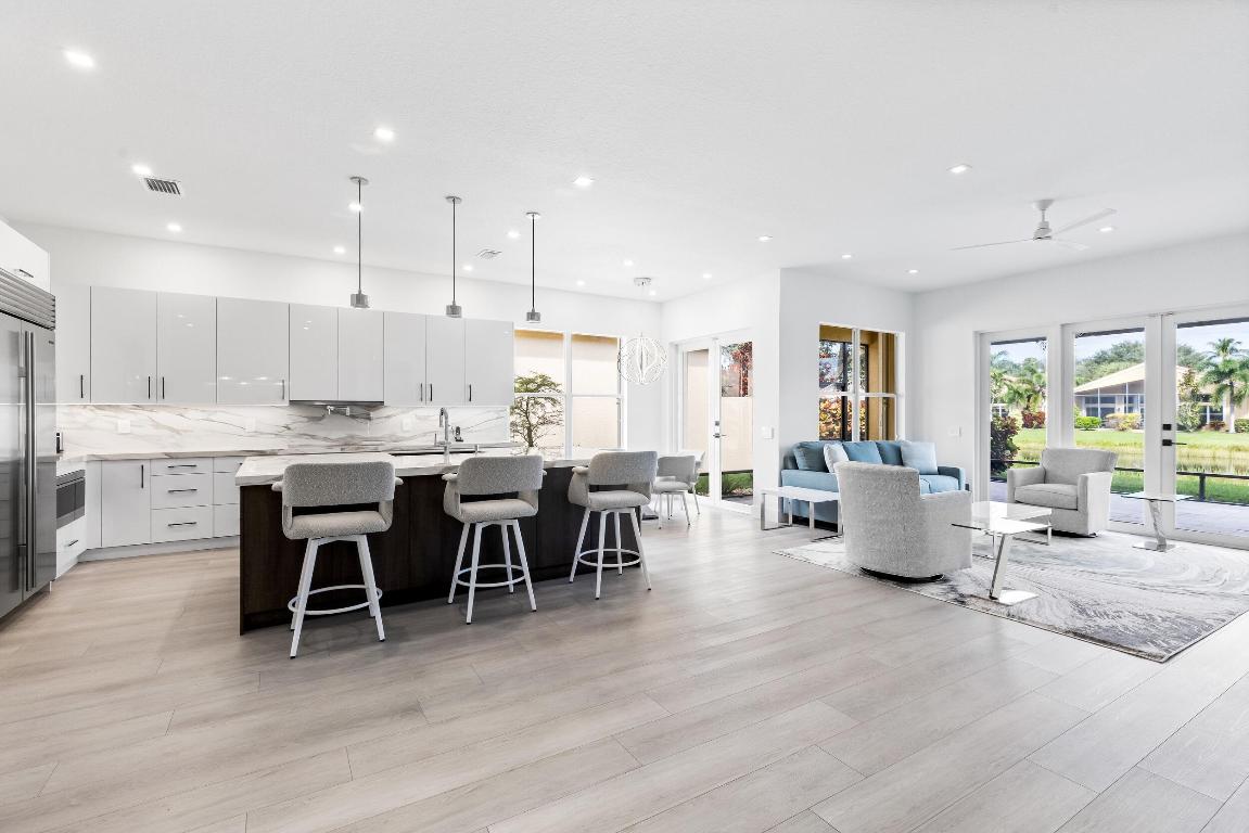 7251 Twin Falls Drive Unit: 7251