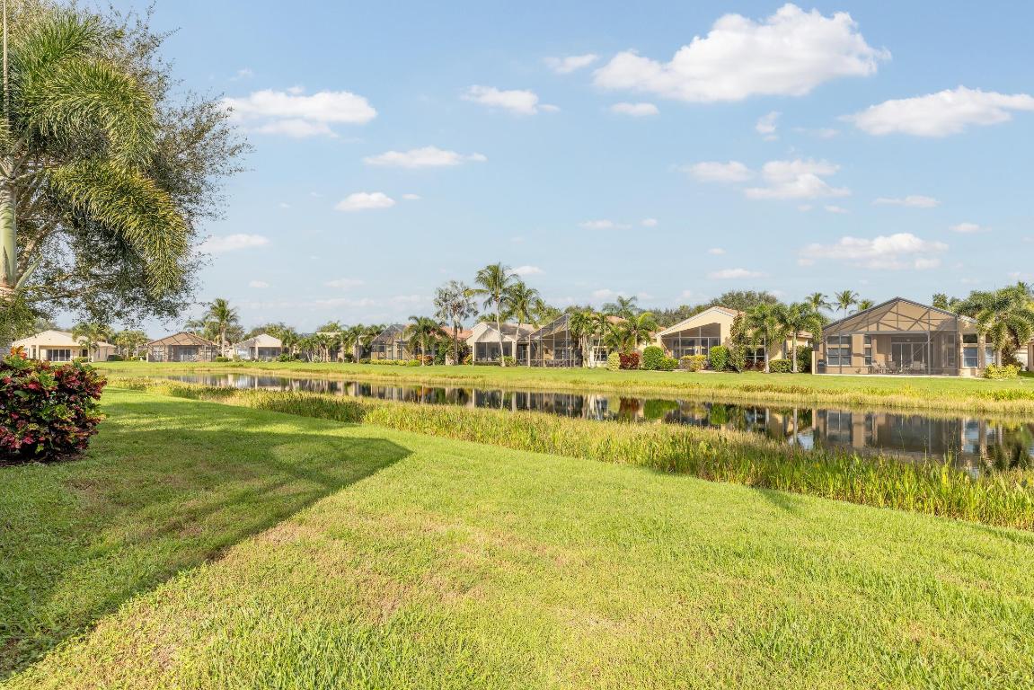 7251 Twin Falls Drive Unit: 7251