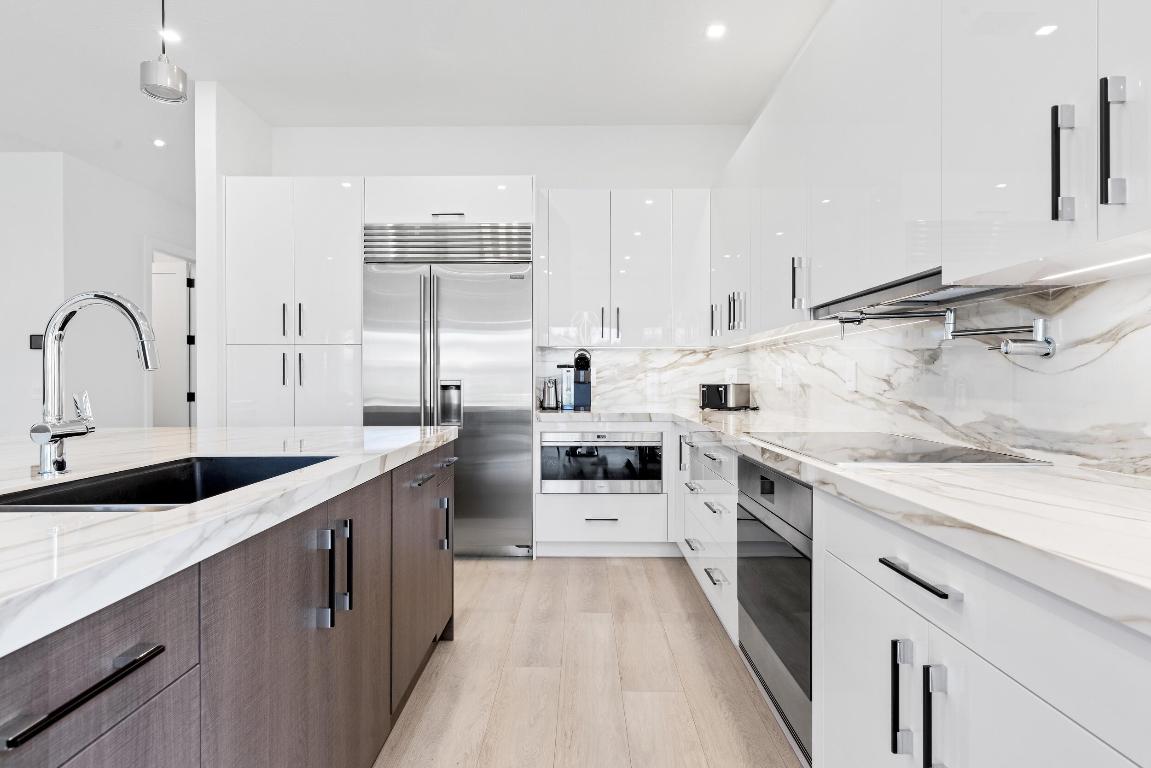 7251 Twin Falls Drive Unit: 7251