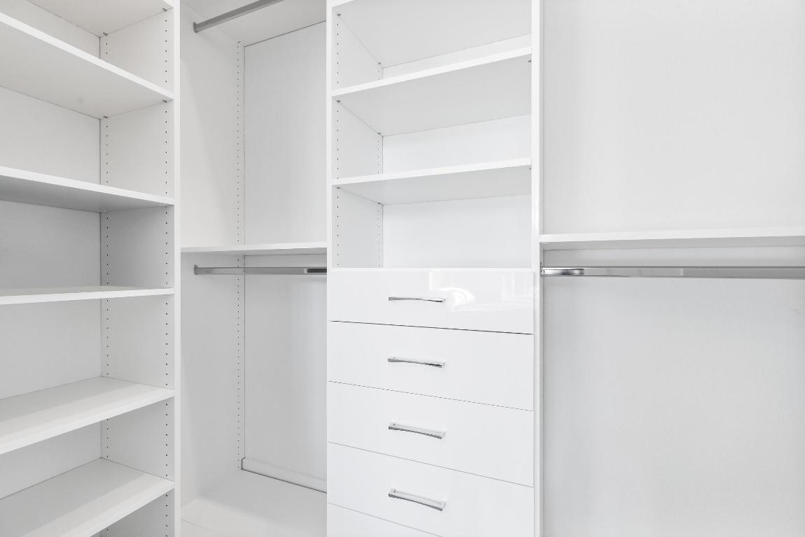 7251 Twin Falls Drive Unit: 7251