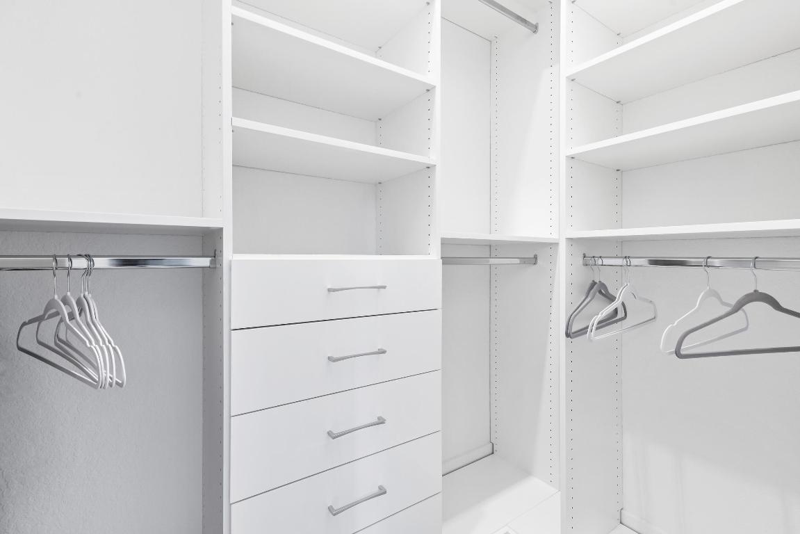 7251 Twin Falls Drive Unit: 7251