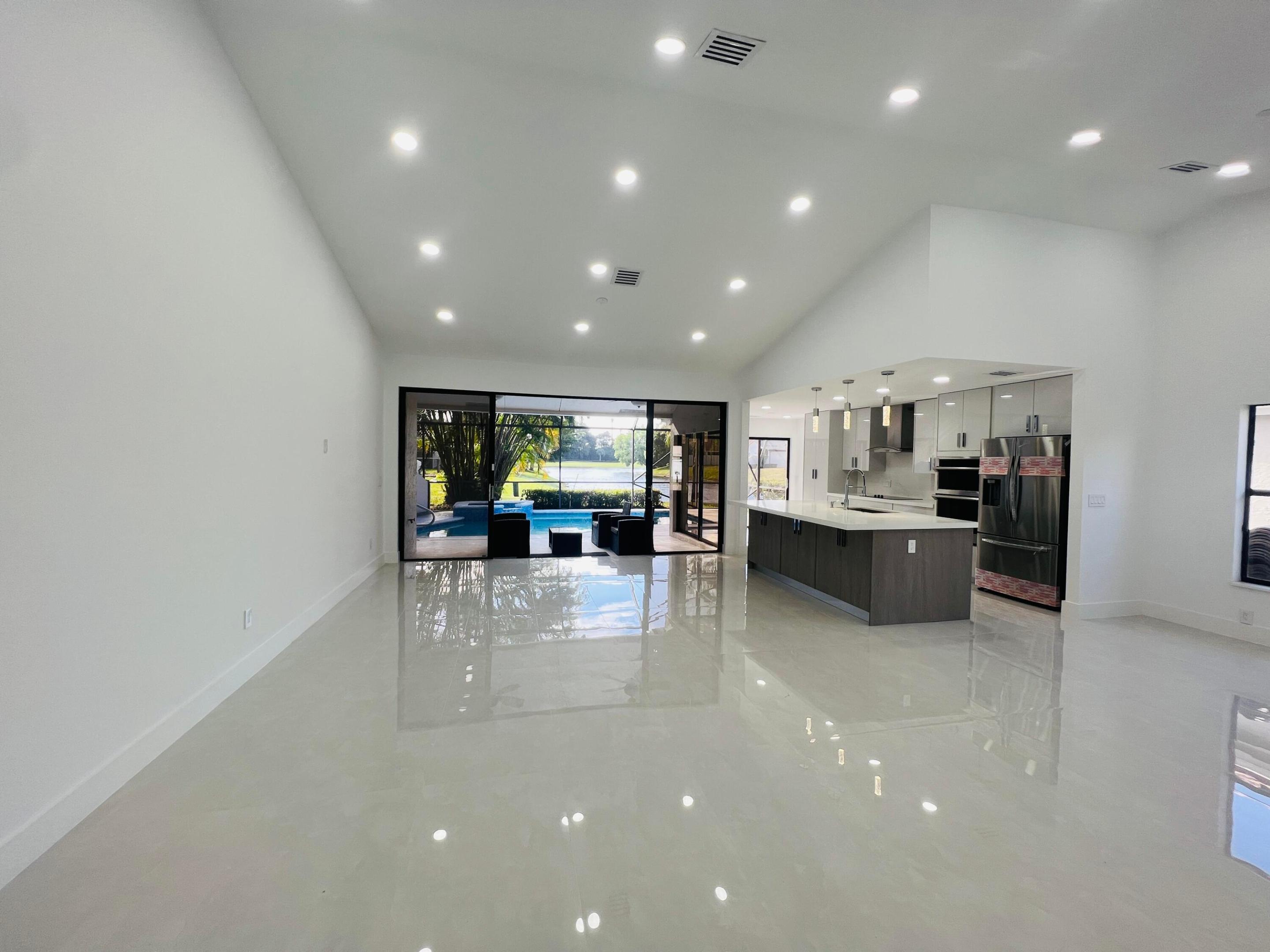 11110 Highland Circle