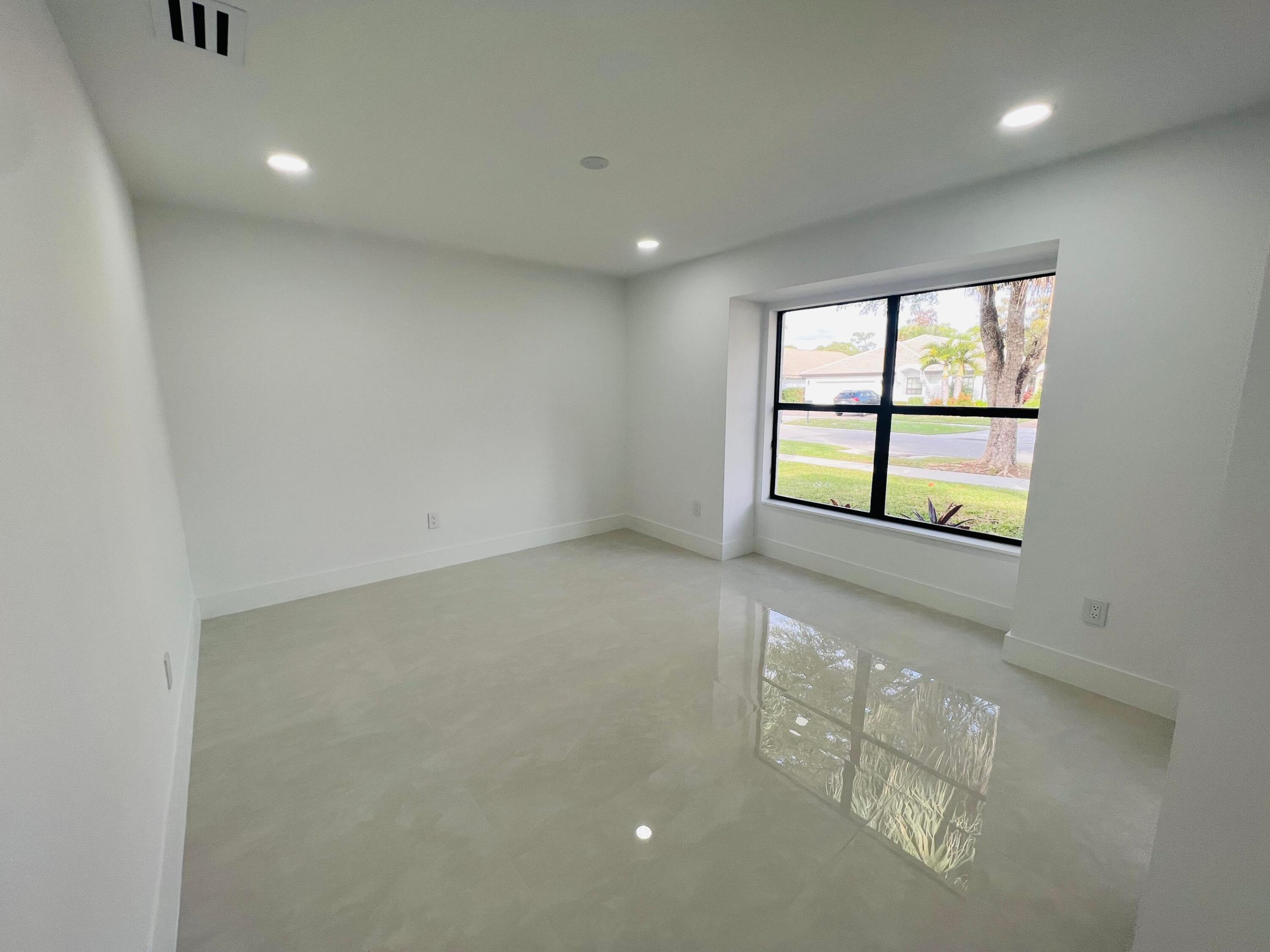 11110 Highland Circle