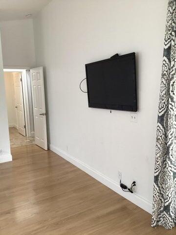 4540 N Dixie Highway