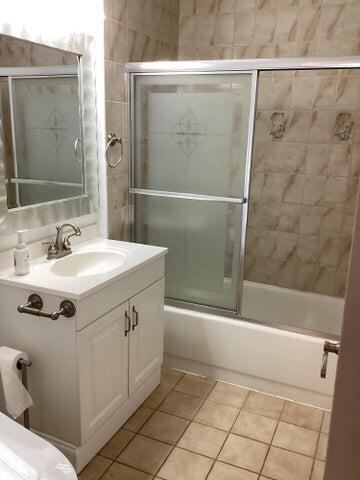 4540 N Dixie Highway