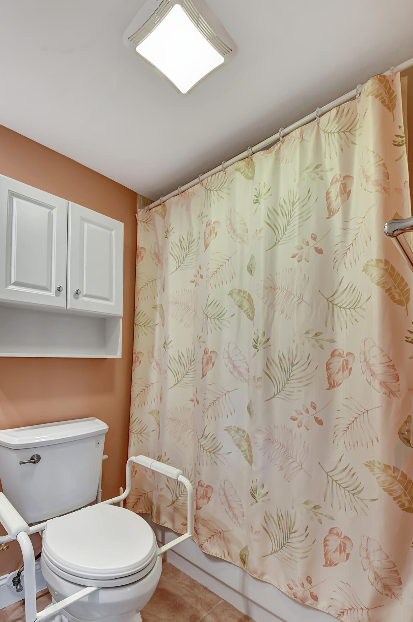 110 Tuscany B Unit: 110 B