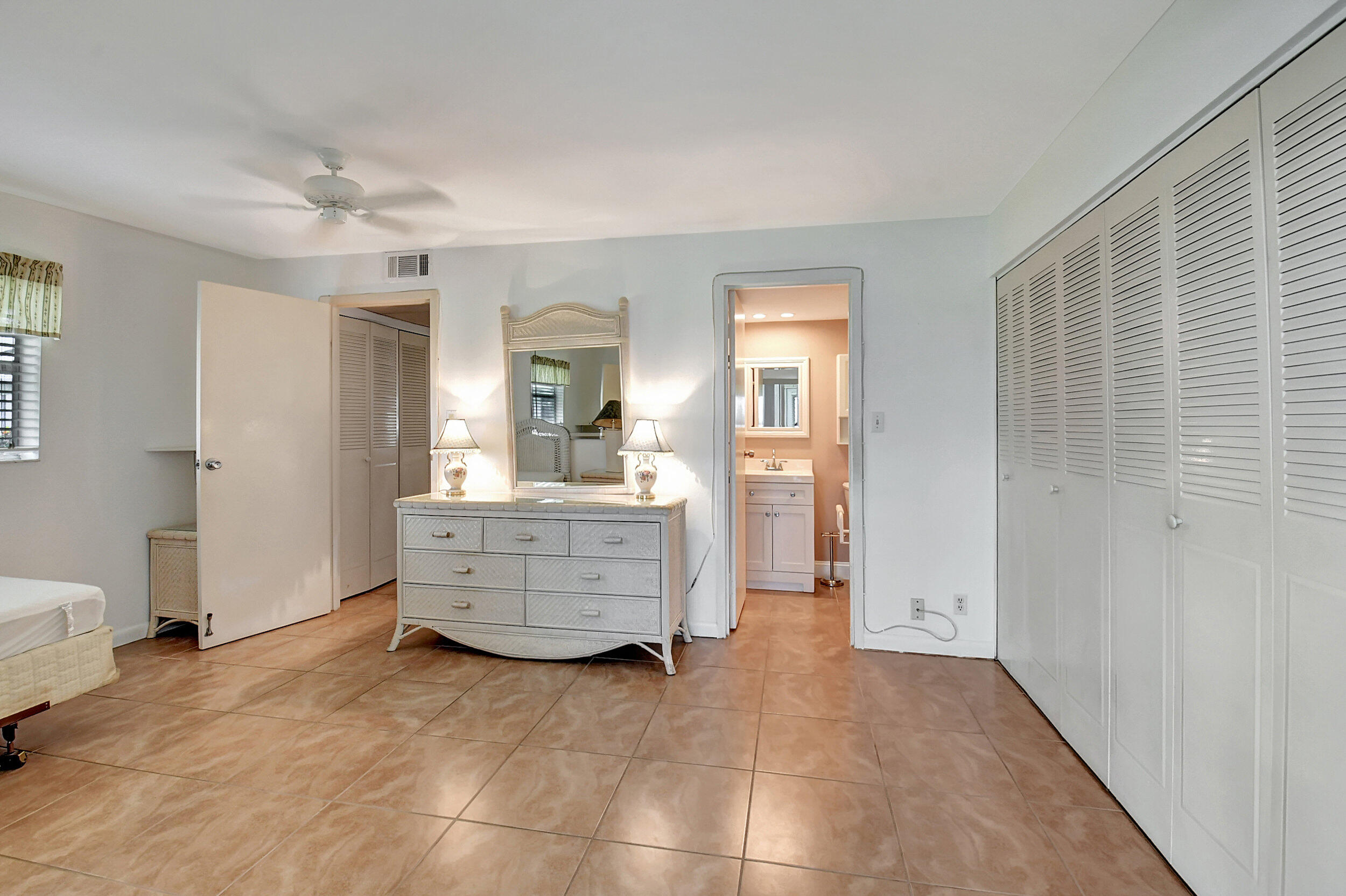 110 Tuscany B Unit: 110 B