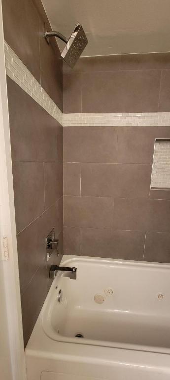 6200 NE 22nd Way 105, Fort Lauderdale Unit: 105