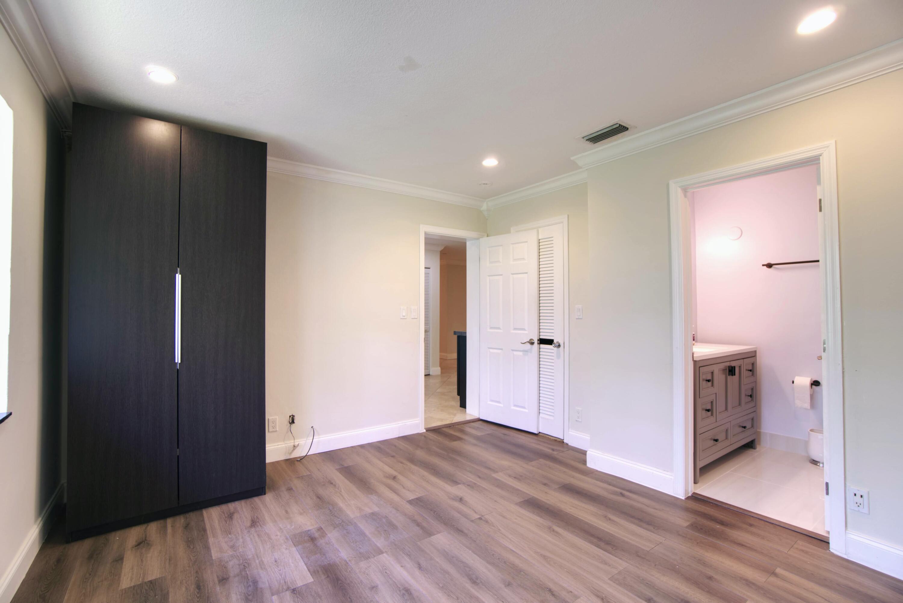 3930 Crystal Lake Drive 304, Deerfield Beach Unit: 304