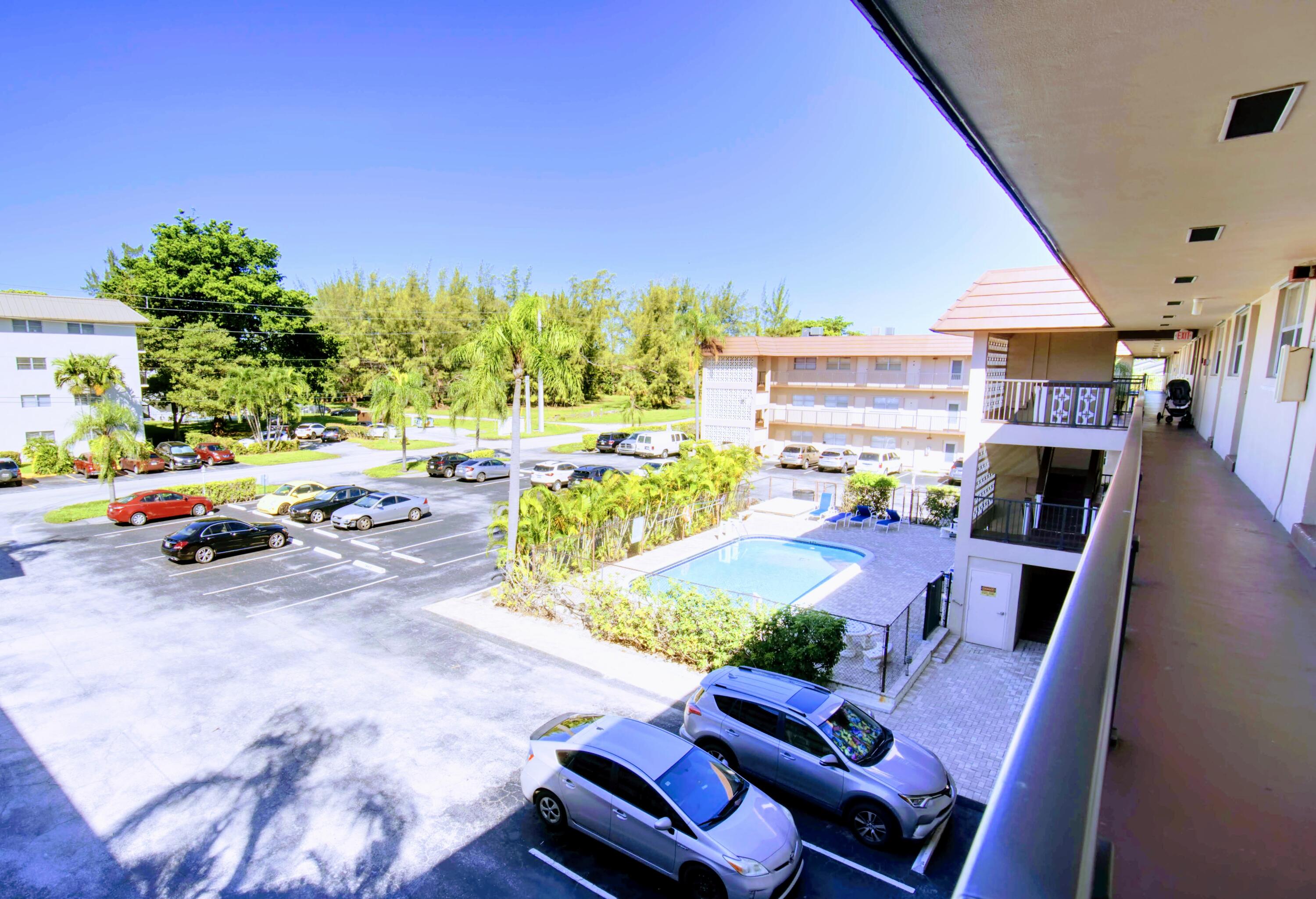 3930 Crystal Lake Drive 304, Deerfield Beach Unit: 304