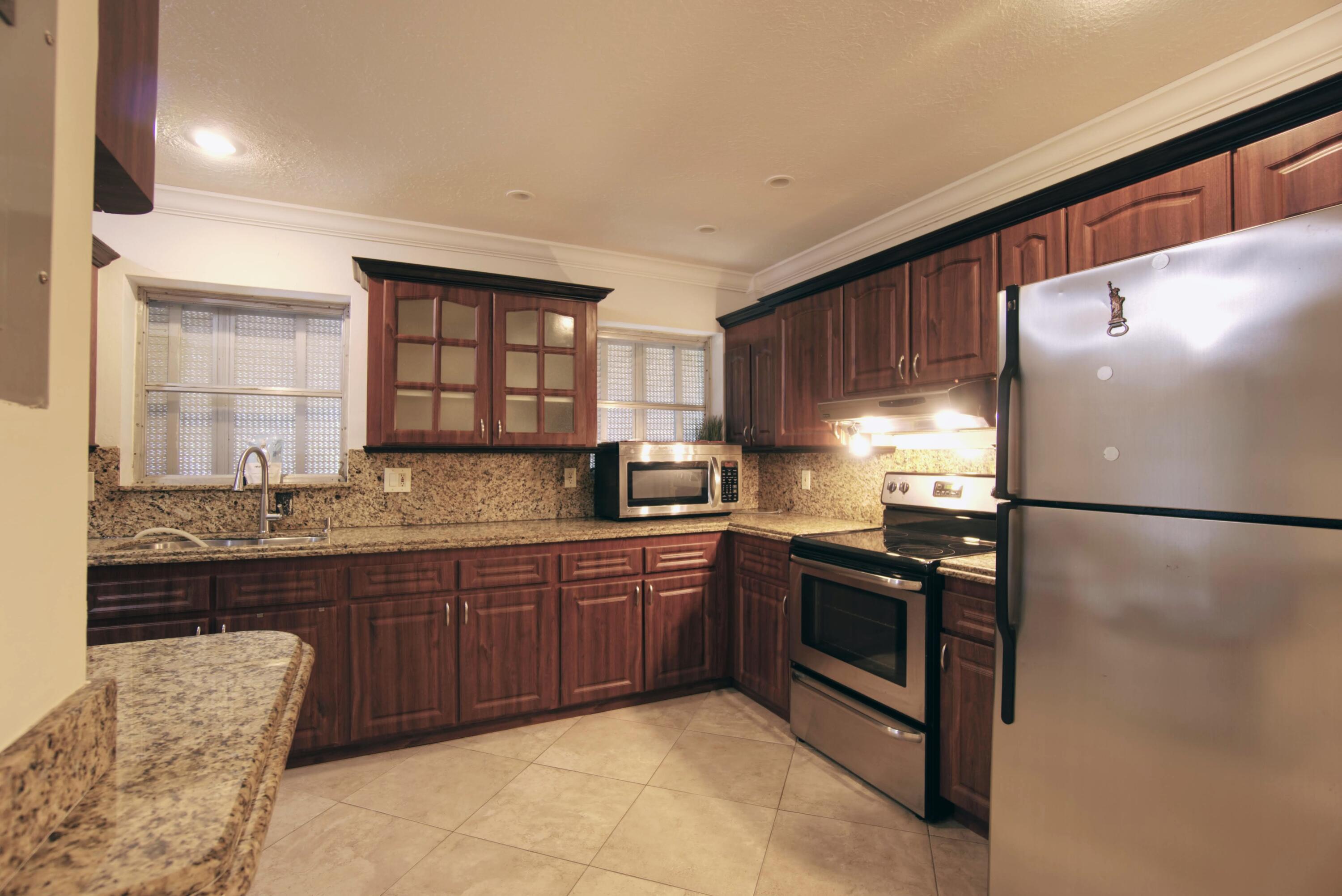 3930 Crystal Lake Drive 304, Deerfield Beach Unit: 304