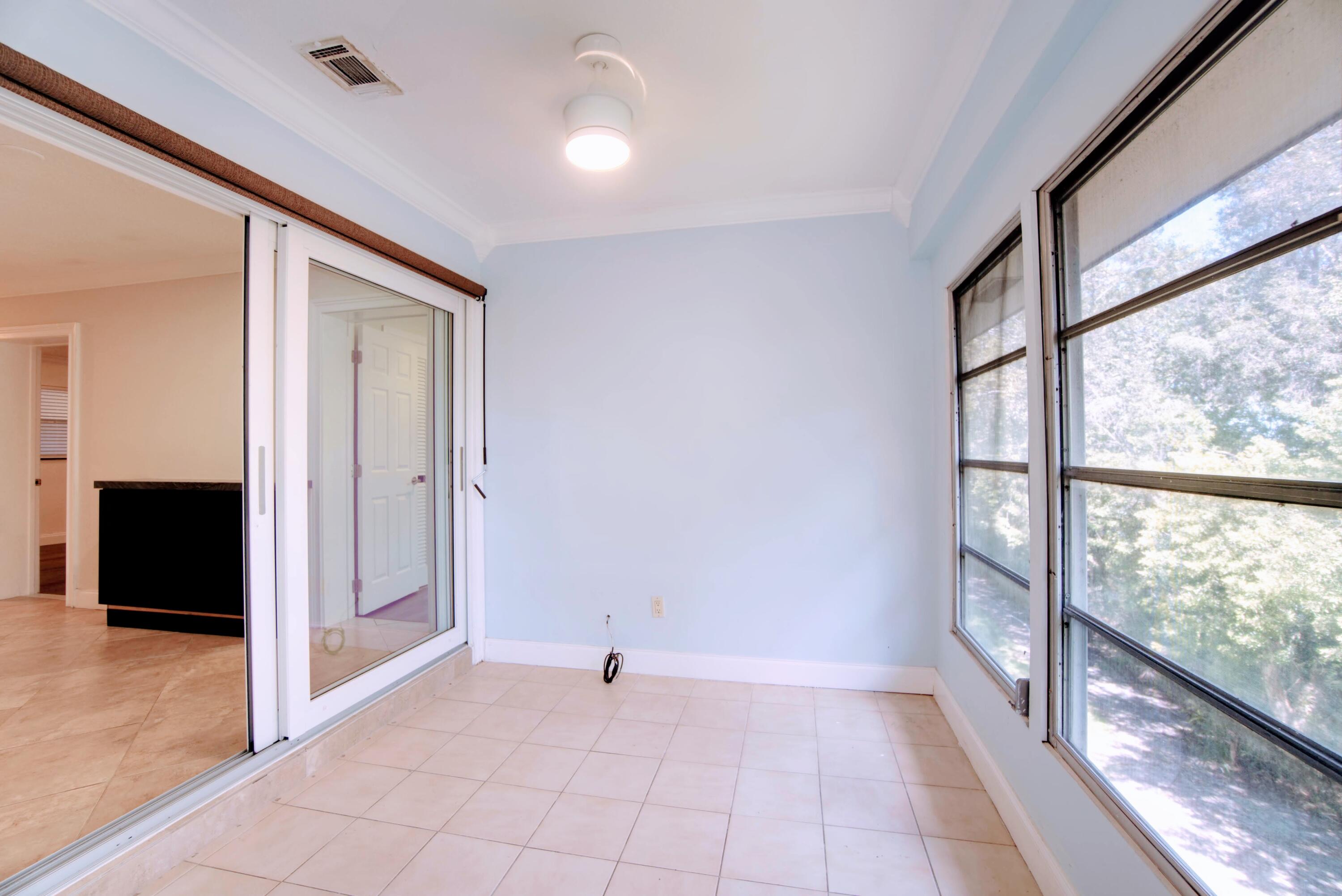 3930 Crystal Lake Drive 304, Deerfield Beach Unit: 304