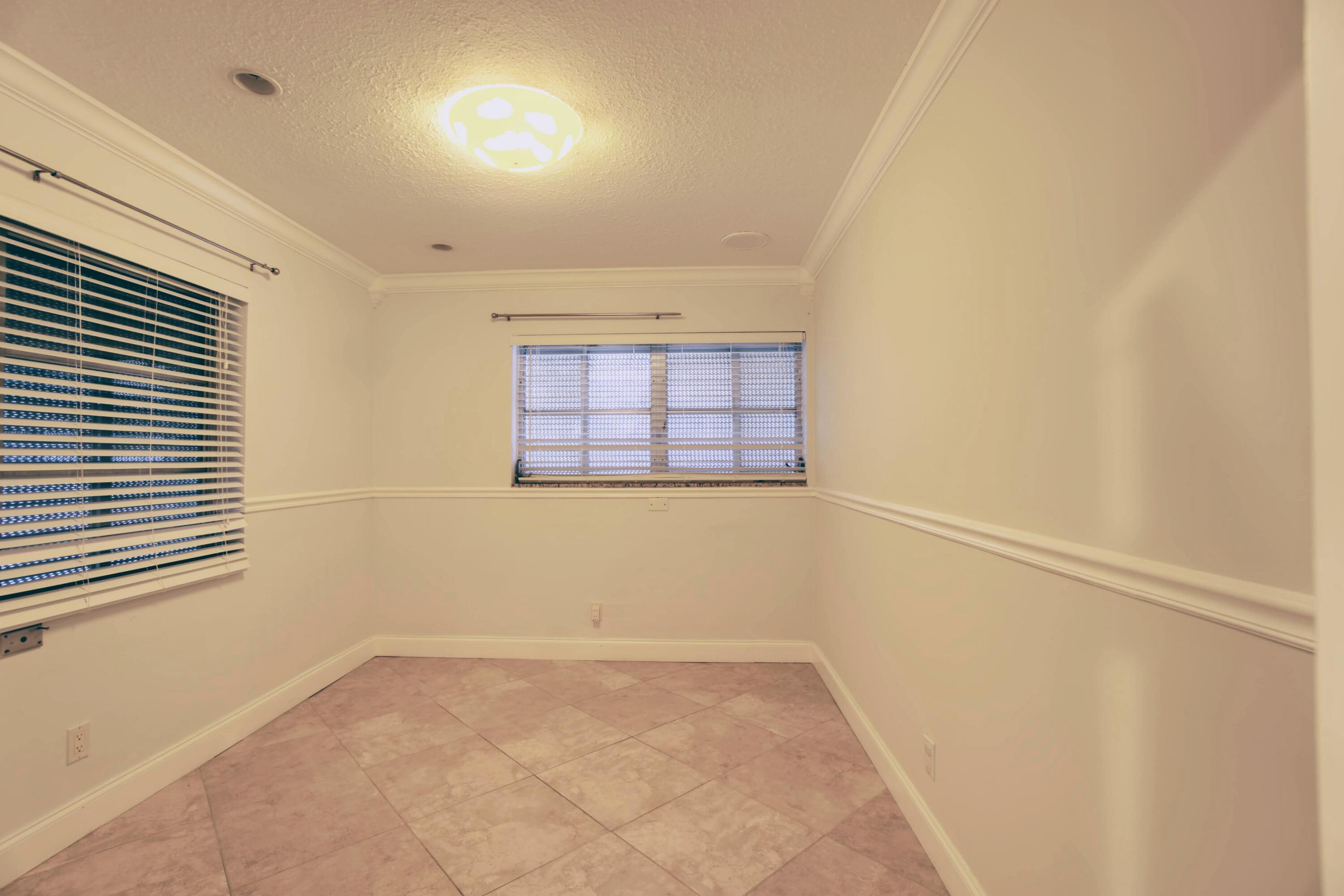 3930 Crystal Lake Drive 304, Deerfield Beach Unit: 304