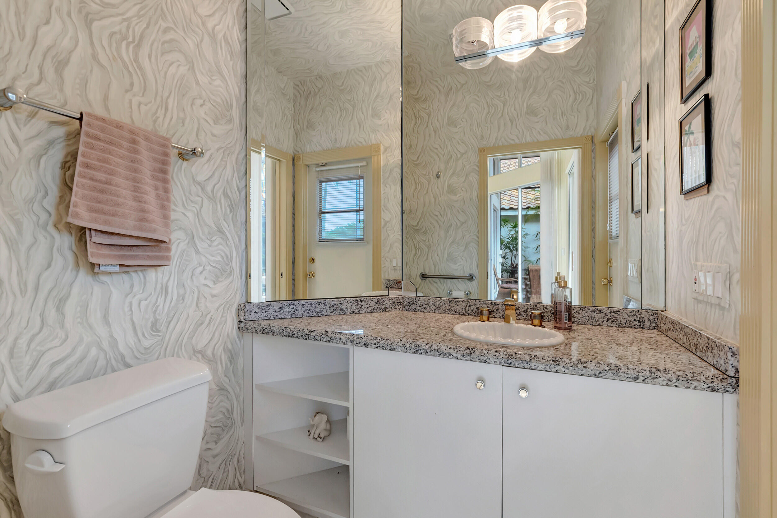 3896 Regency Circle S