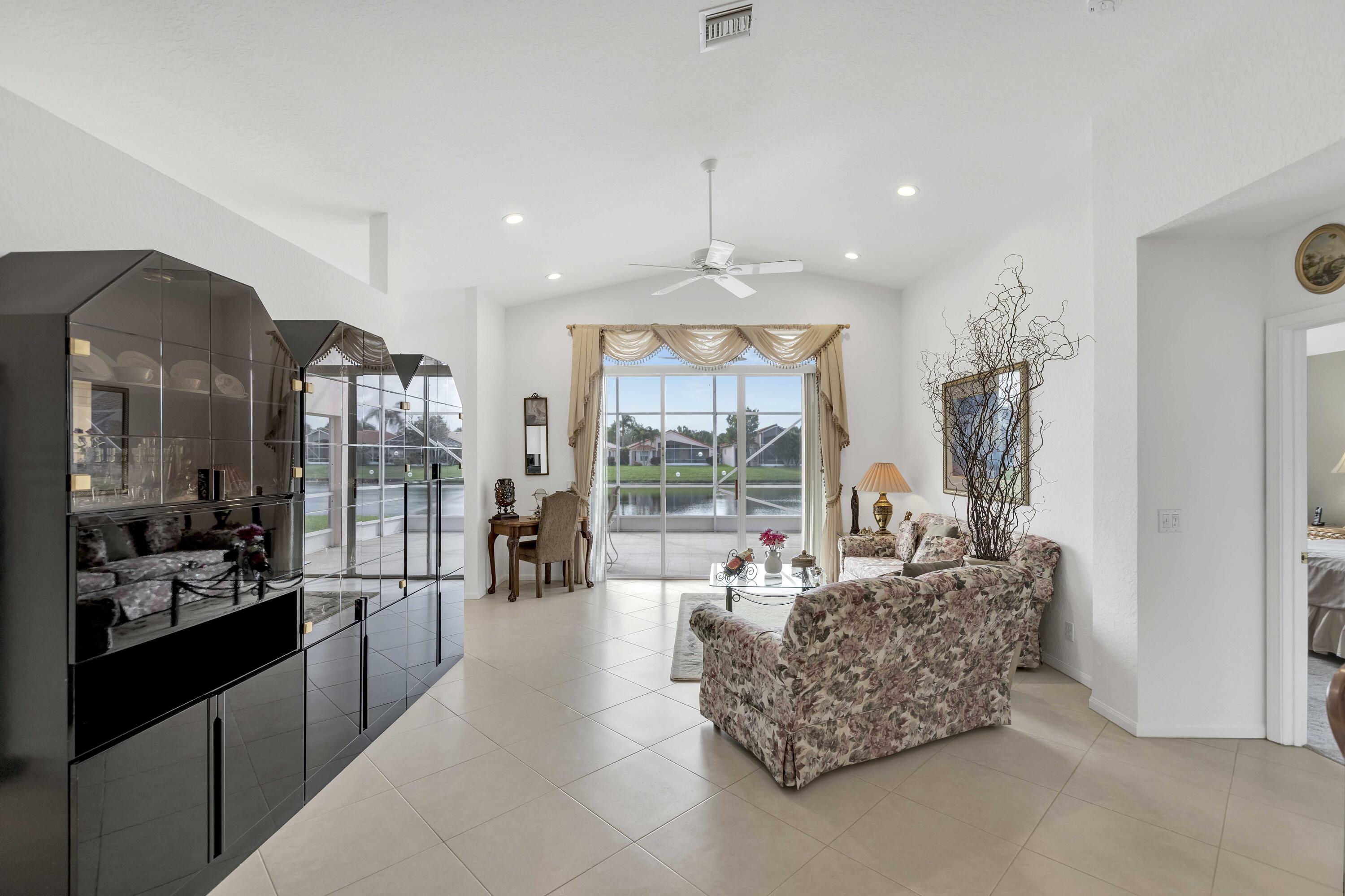 5066 Bleu Lapis Drive