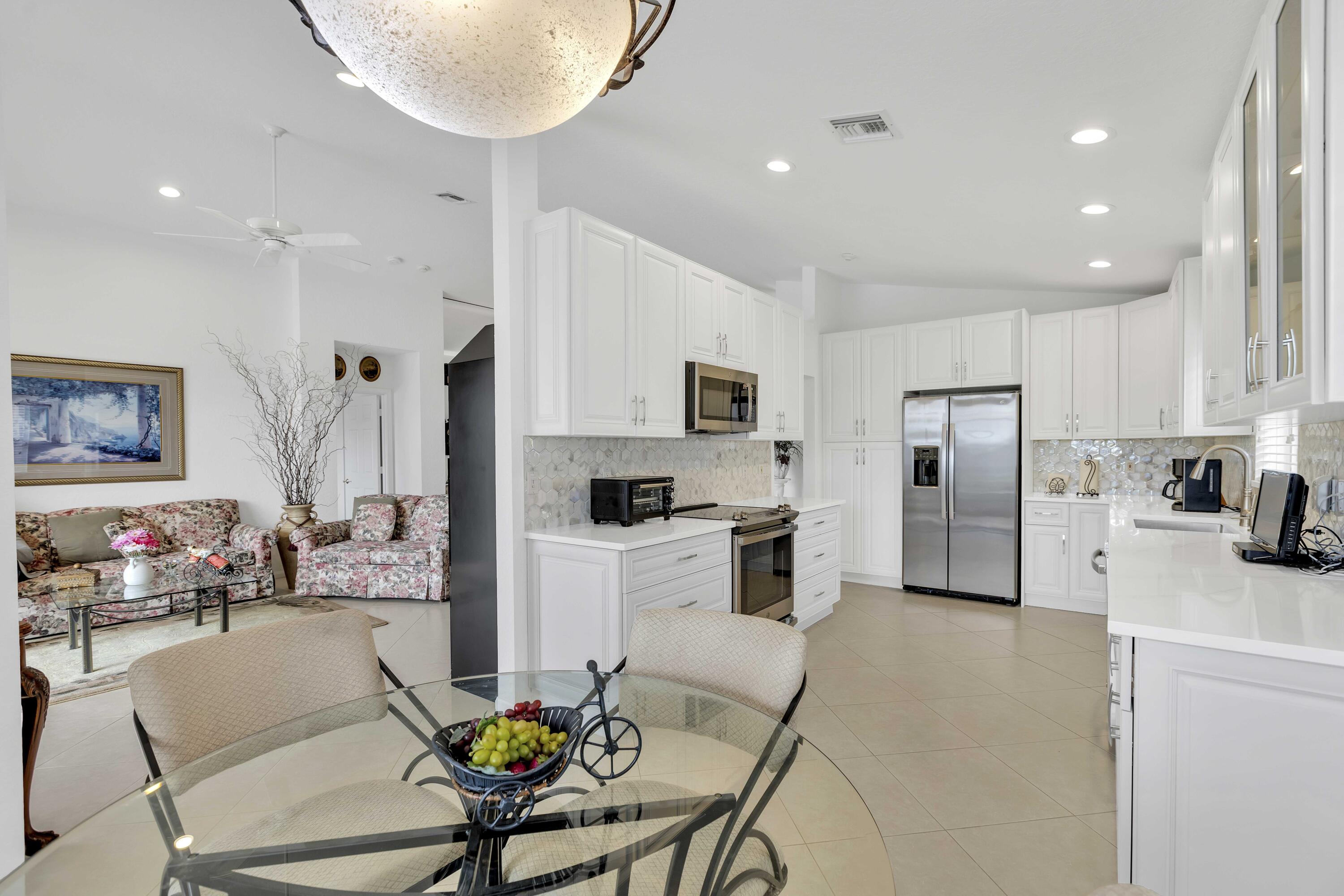 5066 Bleu Lapis Drive