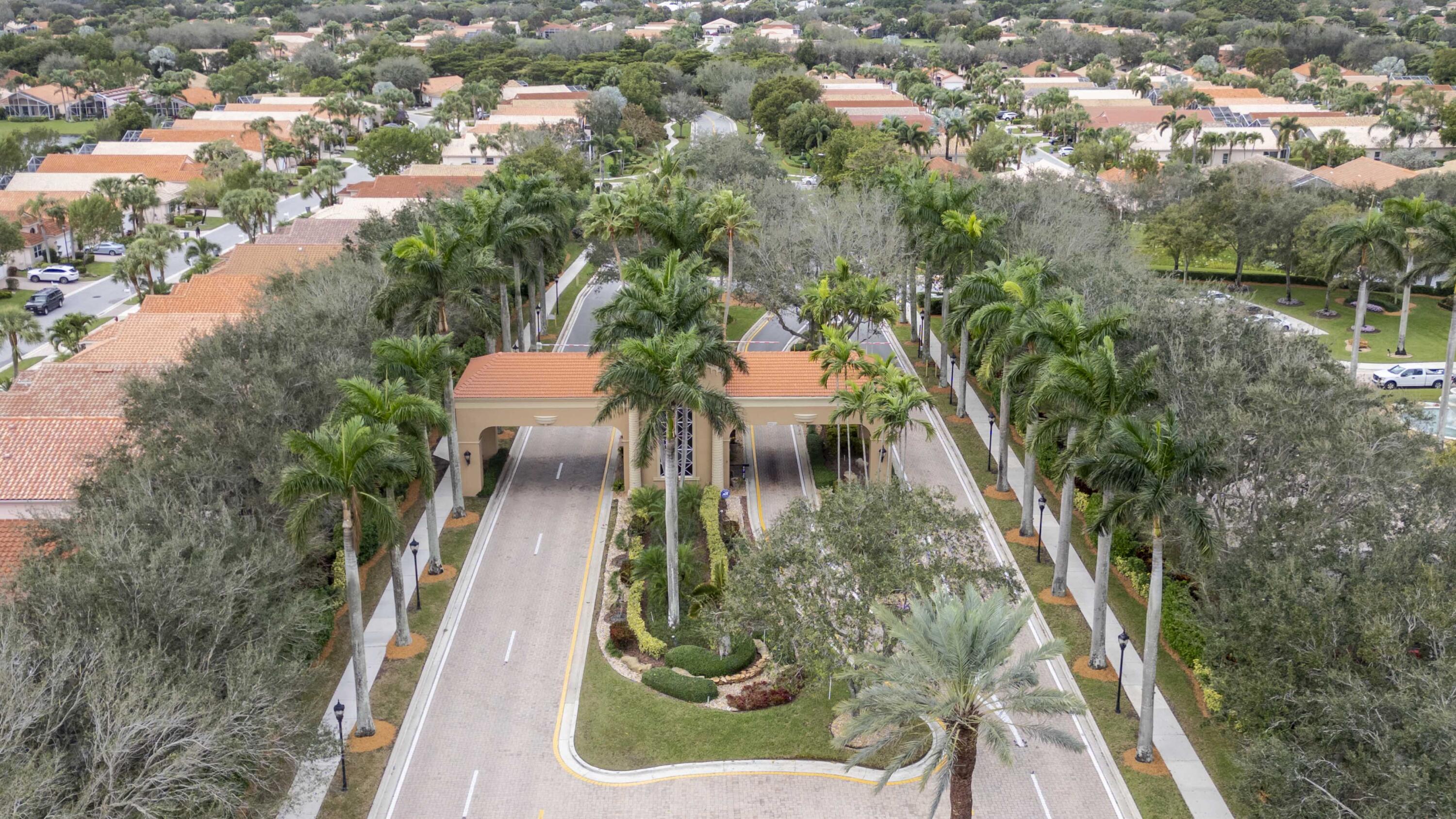 5066 Bleu Lapis Drive