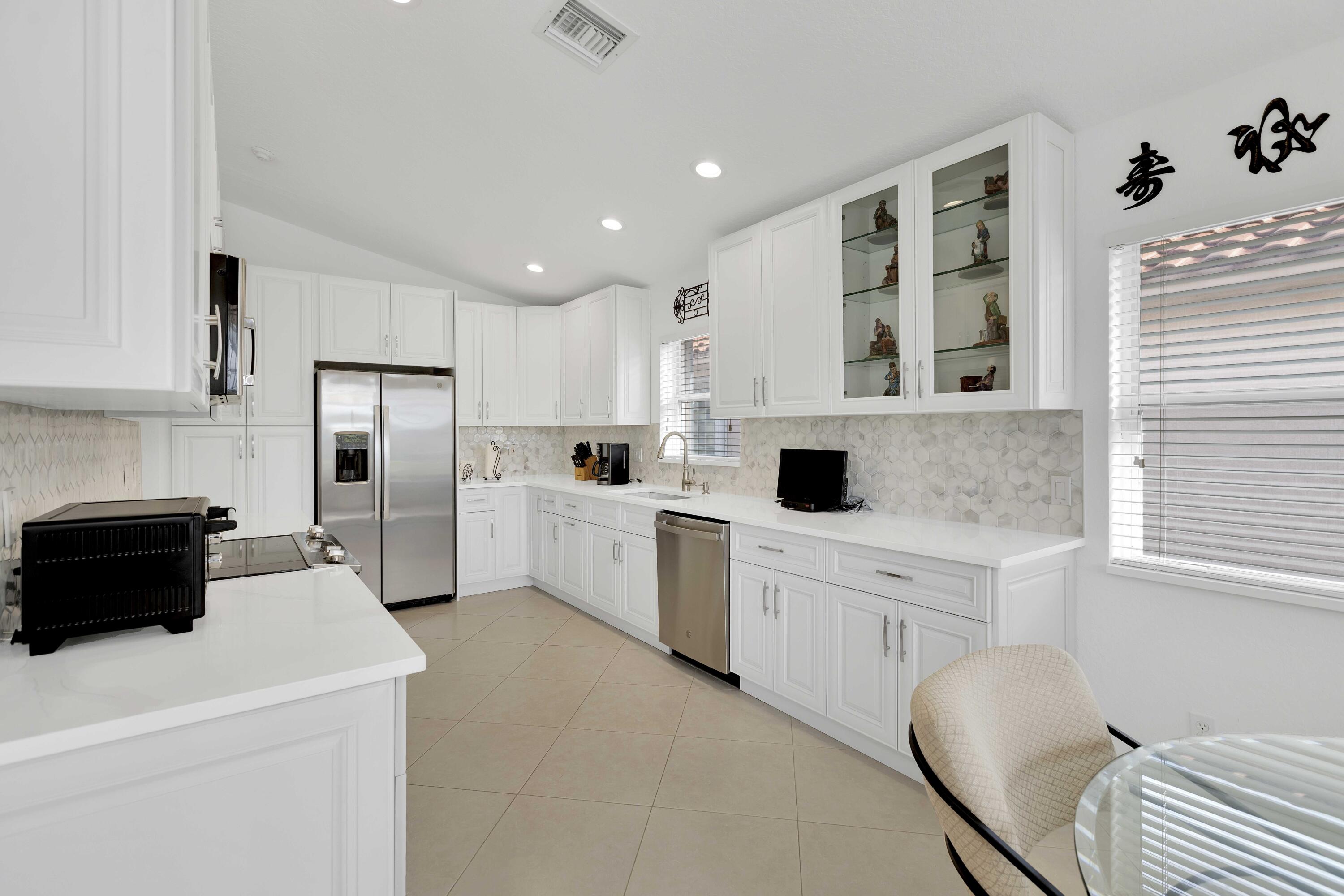 5066 Bleu Lapis Drive